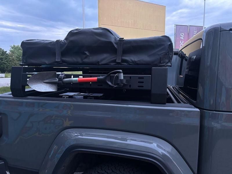 Gebraucht Jeep Gladiator Overland 265 PS (194 kW) 2021 Grau Abholung