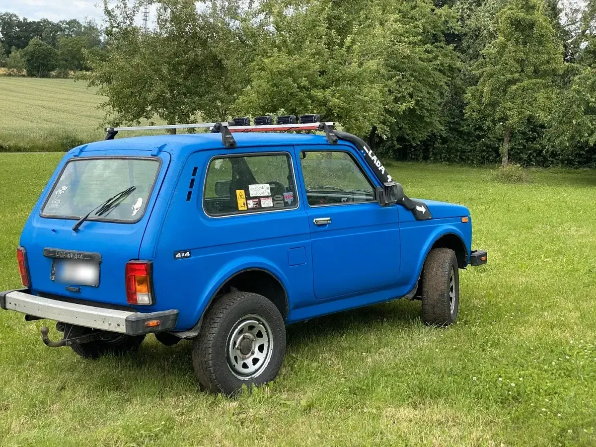 Gebraucht Lada niva 82 PS (60 kW) 2007 Blau SUV