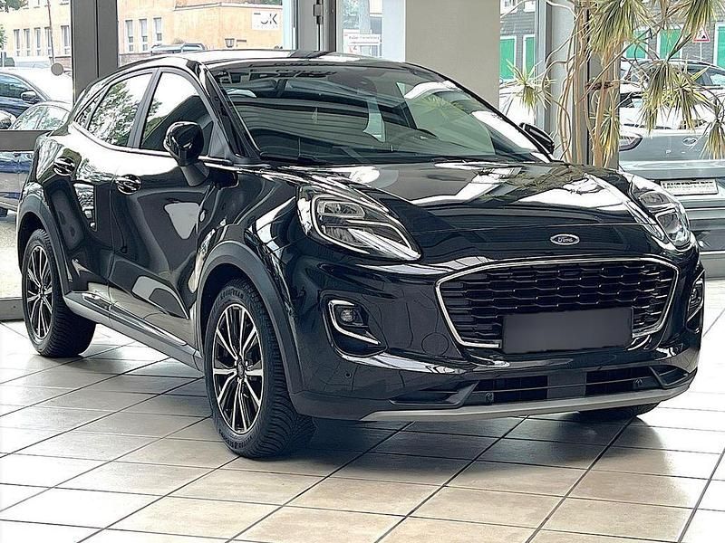 Schwarz metallic Gebraucht 2020 Ford Puma Titanium | 19.500 € (Fairer Preis) - Bild 1/4