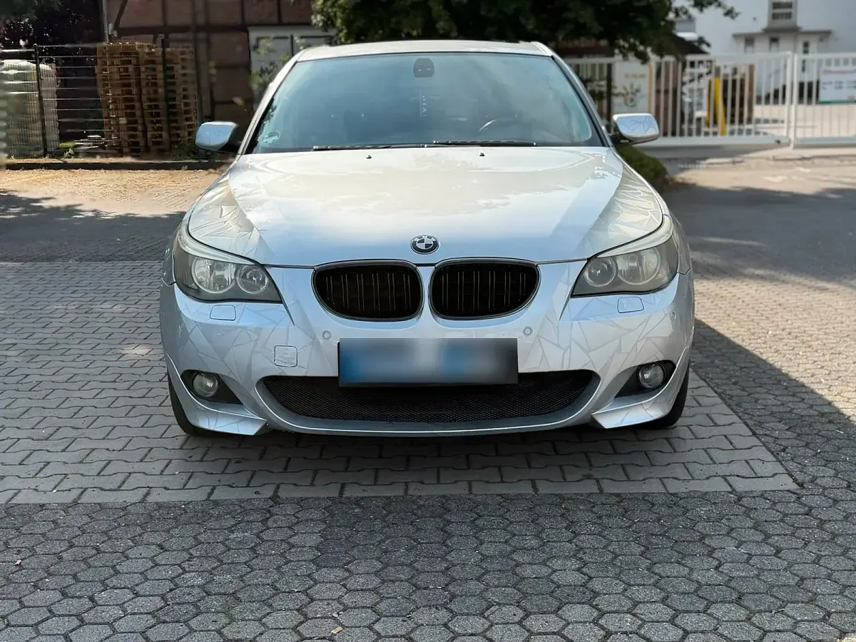 Gebraucht BMW 520 170 PS (125 kW) 2004 Silber Limousine