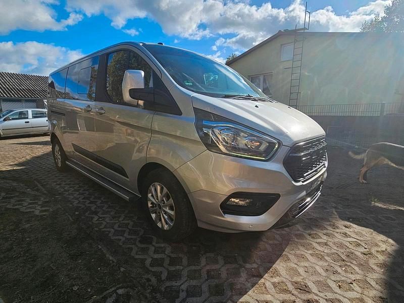 Gebraucht Ford Transit Custom 130 PS (95 kW) 2019 Silber Van / Kleinbus