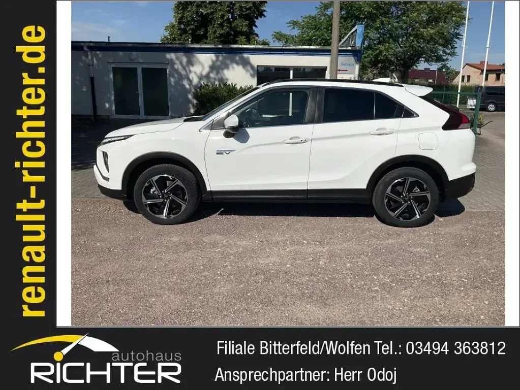 Gebraucht Mitsubishi Eclipse Cross Basis 188 PS (138 kW) 2022 Weiß SUV