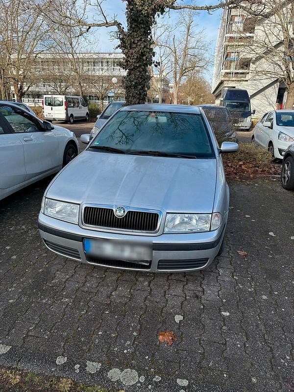 Gebraucht Skoda Octavia 102 PS (75 kW) 2001 Silber Limousine