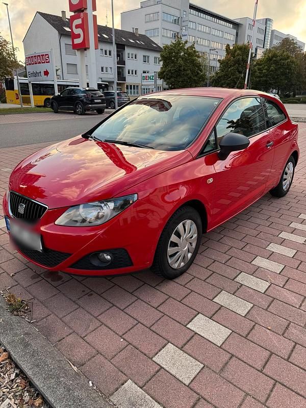 Rot Gebraucht 2012 Seat Ibiza Limousine | 2.800 € (Fairer Preis) - Bild 1/4