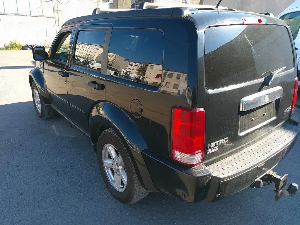 Gebraucht Dodge Nitro SE 213 PS (156 kW) 2007 Schwarz SUV