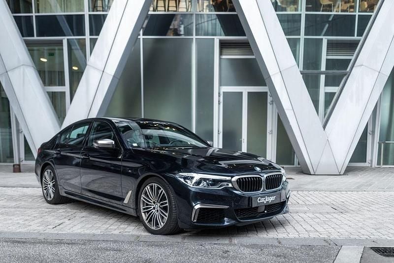 Schwarz Gebraucht 2019 BMW M550 Performance Limousine | 51.990 € (Fairer Preis) - Bild 1/4