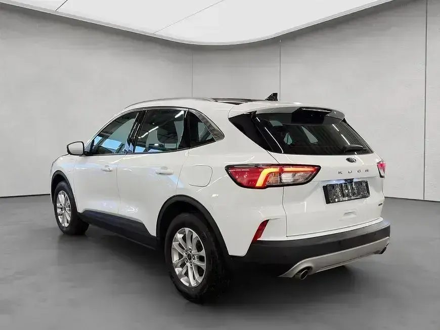 Gebraucht Ford Kuga Titanium 224 PS (164 kW) 2022 Frozen white SUV