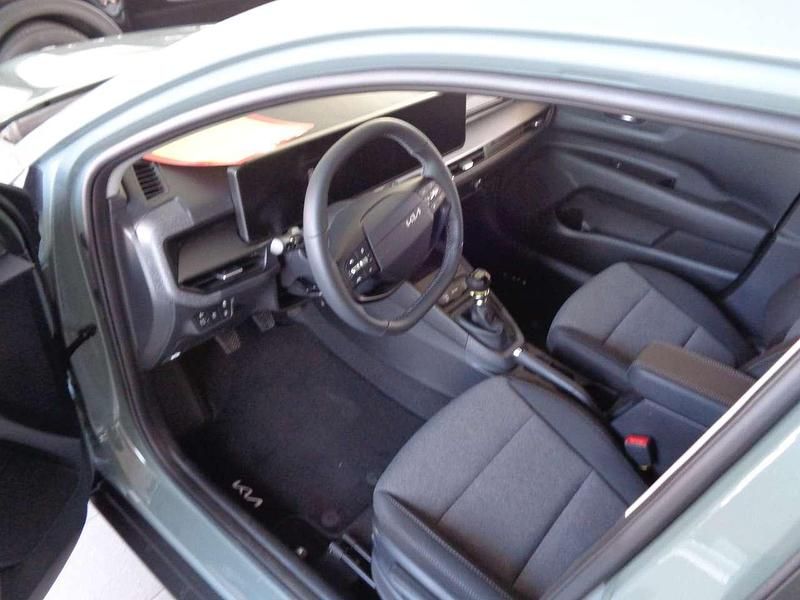 Neu Kia Stonic Vision 101 PS (74 kW) 2026 Adventurous green SUV