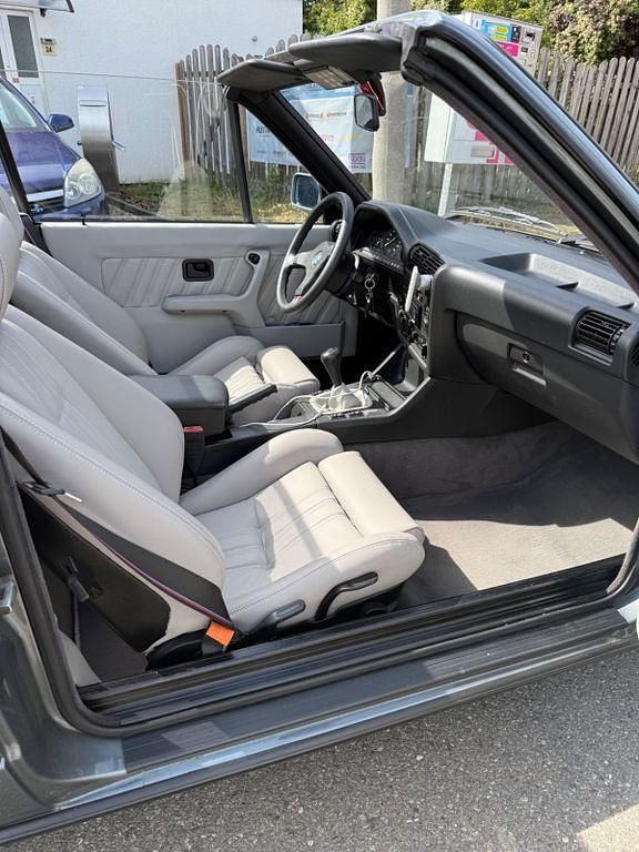 Gebraucht BMW 320 Cabriolet 129 PS (94 kW) 1988 Grau Cabrio