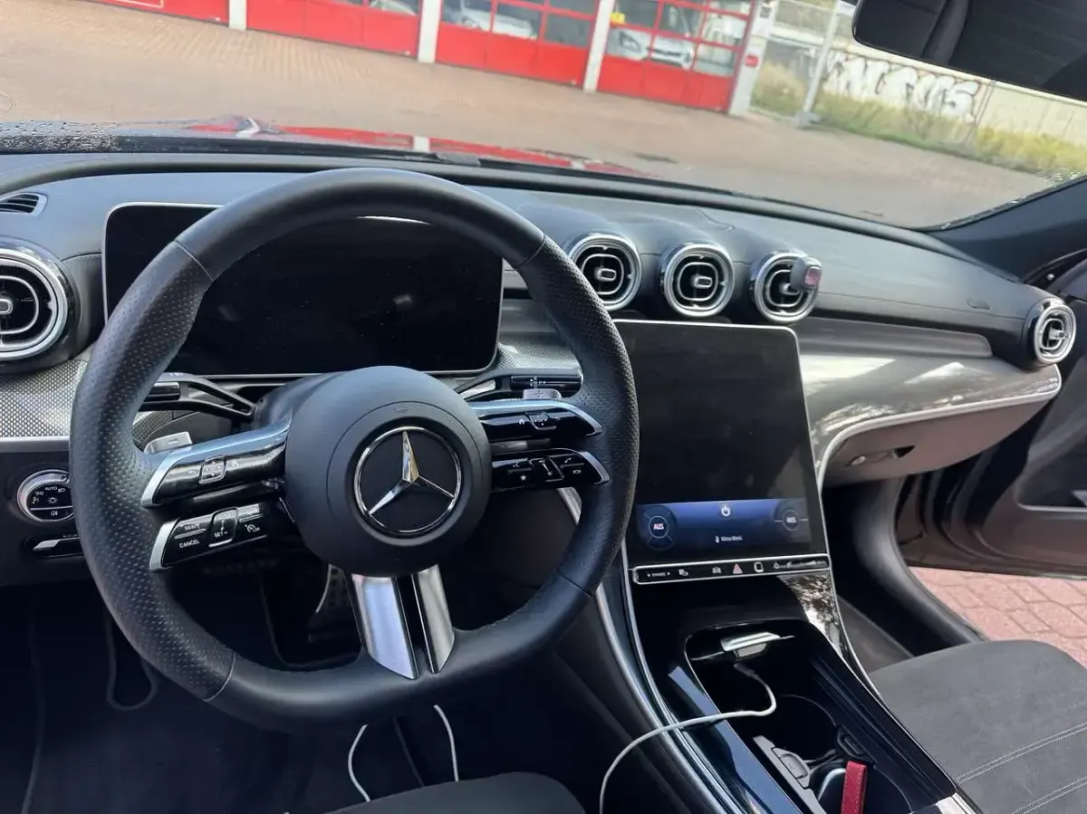 Gebraucht Mercedes C200 AMG line 204 PS (150 kW) 2024 Schwarz Limousine