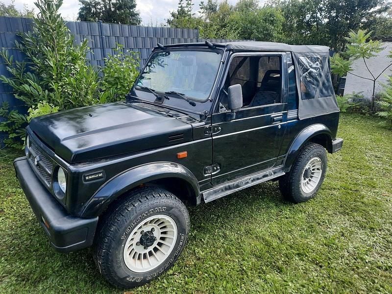 Schwarz Gebraucht 1996 Suzuki Samurai SUV | 4.200 € - Bild 1/4