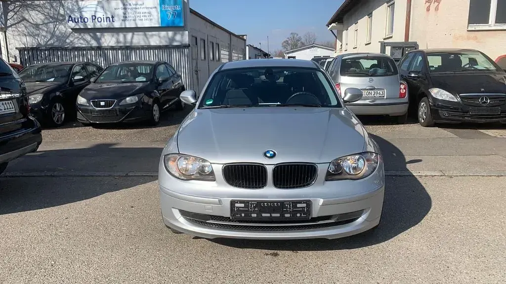 Second-hand BMW 116 Sport Line 122 CP (89 kW) 2011 Argintiu Hatchback