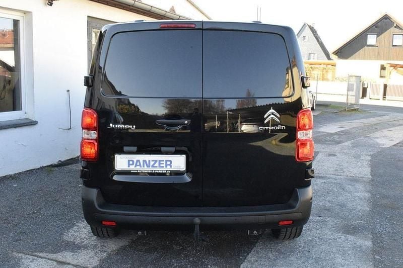 Second-hand Citroën Jumpy 144 CP (105 kW) 2023 Negru Monovolum