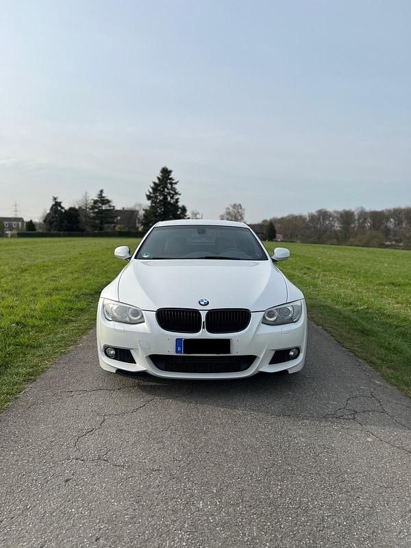 Usata BMW 325 Performance 204 CV (150 kW) 2011 Bianco Coupé