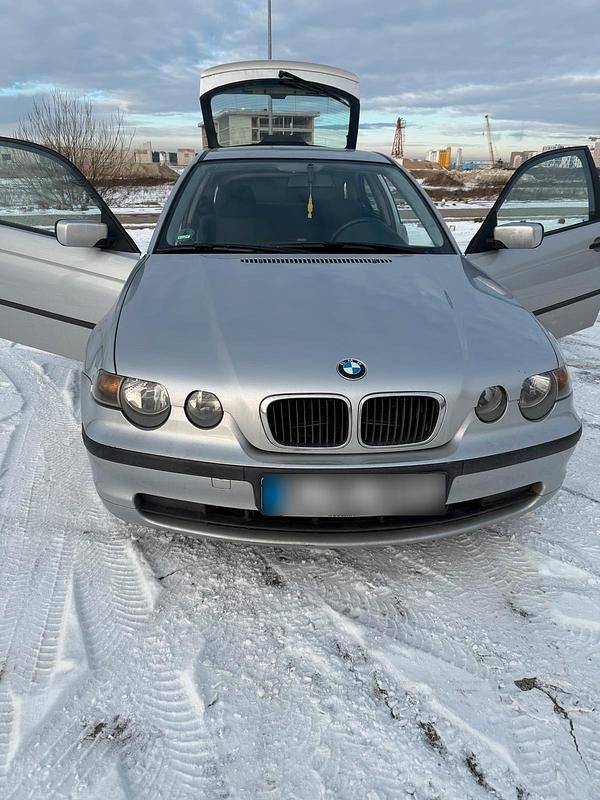 Gebraucht BMW 316 115 PS (84 kW) 2003 Silber Coupé