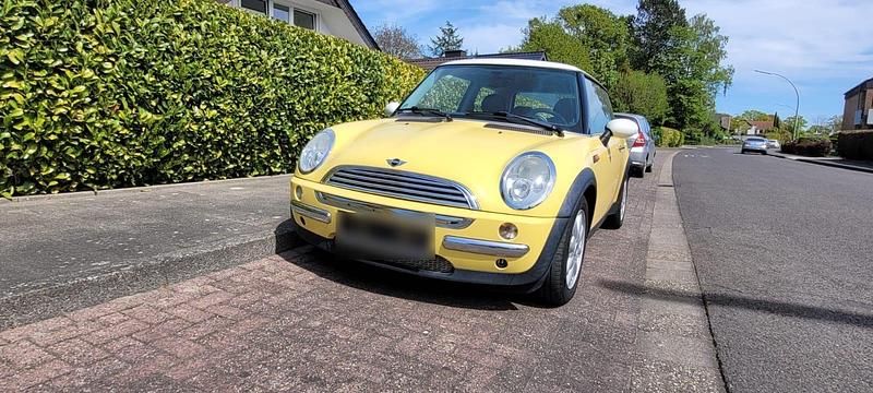 Usata Mini Cooper 115 CV (84 kW) 2002 Giallo Utilitaria