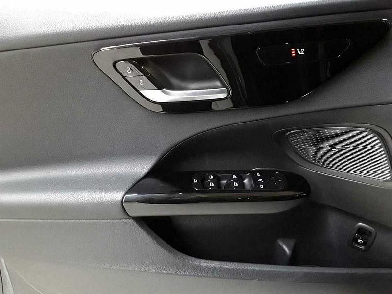 Gebraucht Mercedes C220 200 PS (147 kW) 2022 Schwarz Limousine