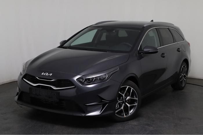 Grau, dark penta (h8g) Neu 2025 Kia Ceed Sportswagon Gold Kombi | 24.740 € (Guter Preis) - Bild 1/4