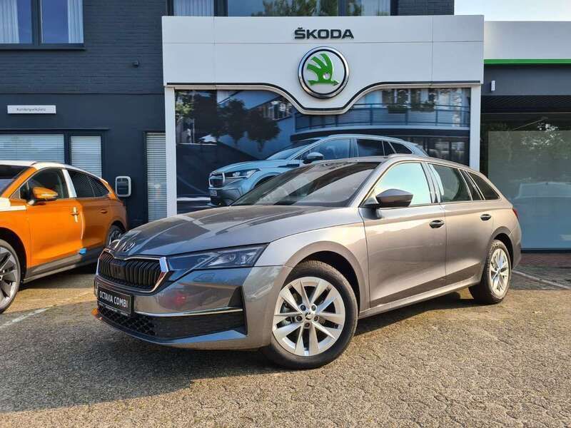 Graphitegrau metallic Neu 2025 Skoda Octavia Selection Kombi | 33.900 € (Fairer Preis) - Bild 1/4
