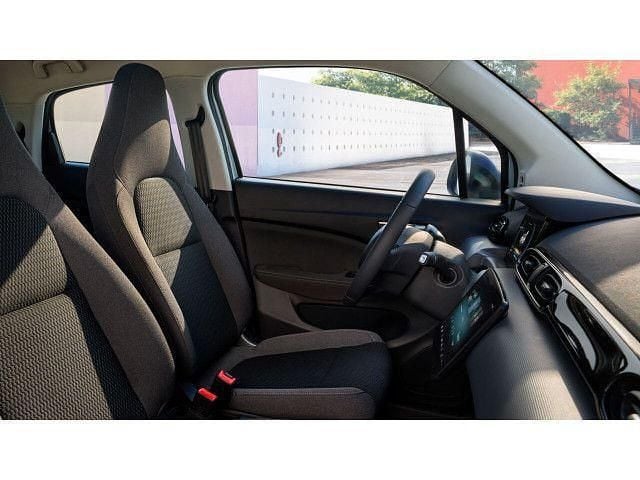 Neu Leapmotor T03 69 kW (95 PS) 2026 Gruen Kleinwagen