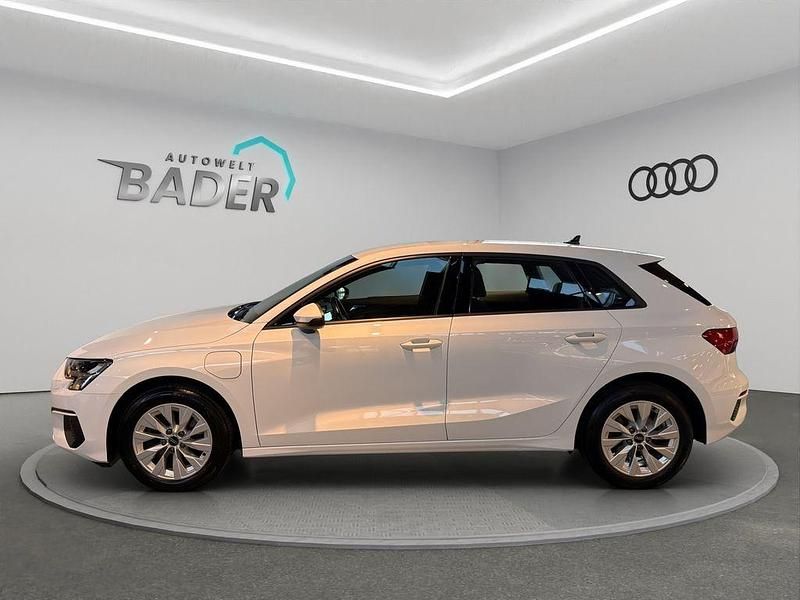 Gebraucht Audi A3 150 PS (110 kW) 2022 Weiß Limousine
