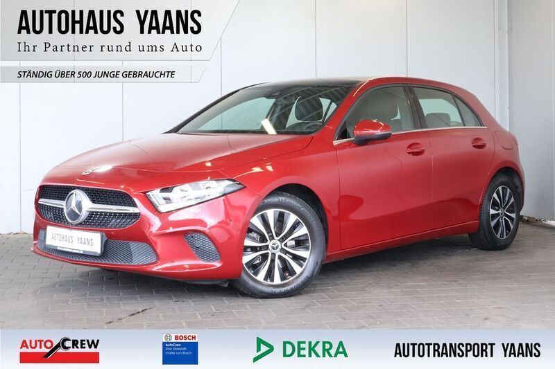 Rot Gebraucht 2020 Mercedes A180 Limousine | 22.489 € (Superpreis) - Bild 1/4