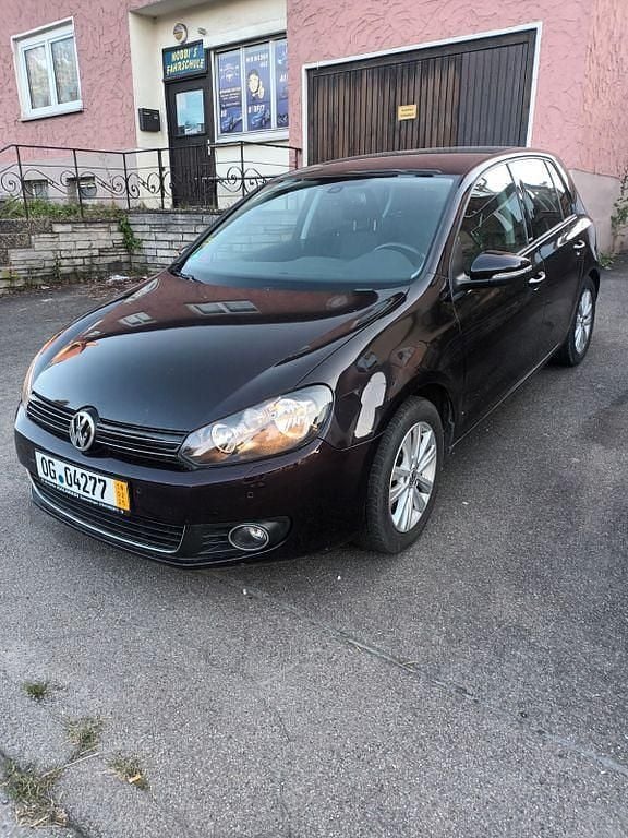 Violet Gebraucht 2011 VW Golf VI Style Limousine | 4.200 € (Superpreis) - Bild 1/4