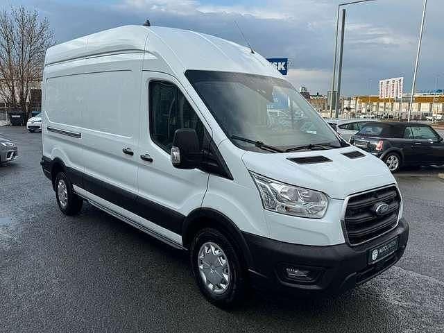 Gebraucht Ford Transit 195 PS (143 kW) 2021 Weiß Van / Kleinbus
