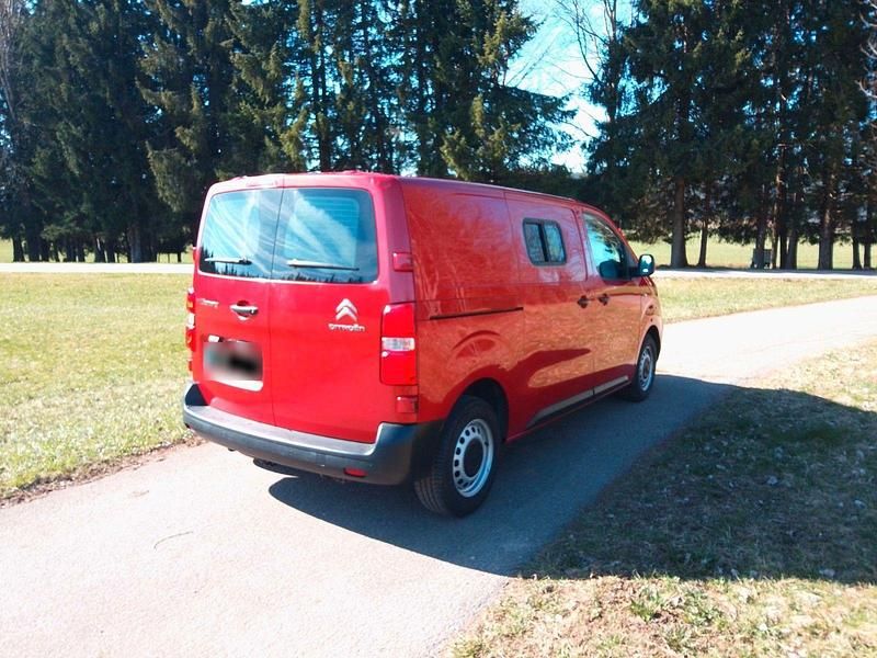 Second-hand Citroën Jumpy 122 CP (89 kW) 2018 Portocaliu Monovolum
