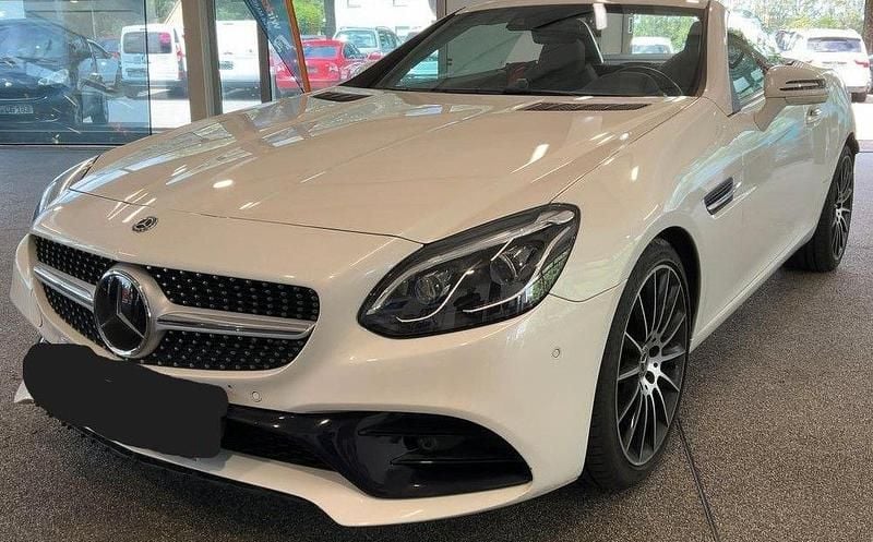 Diamantweiss designo Gebraucht 2018 Mercedes SLC300 Cabrio | 28.999 € (Fairer Preis) - Bild 1/2