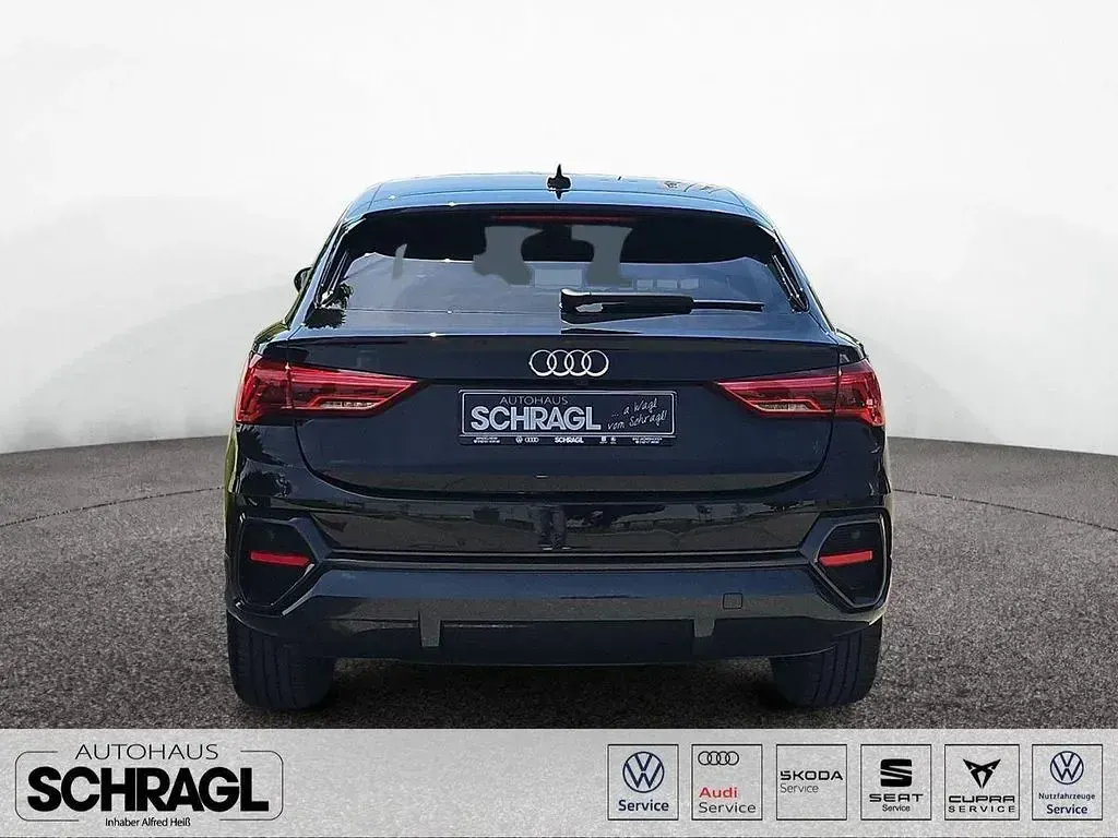 Gebraucht Audi Q3 Sportback Ambiente 150 PS (110 kW) 2023 Mythosschwarz metallic SUV