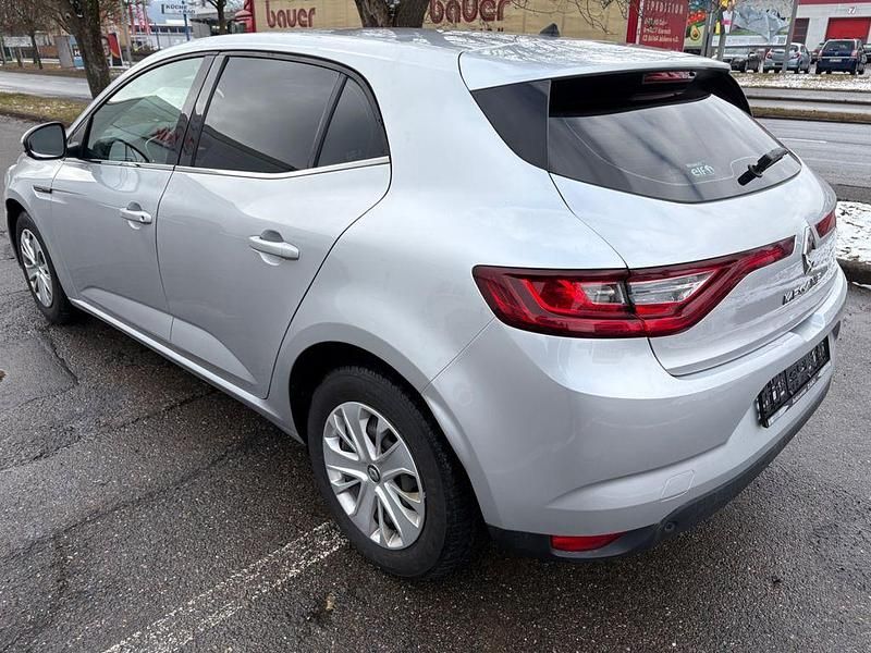 Gebraucht Renault Mégane IV Experience 101 PS (74 kW) 2018 Grau Limousine