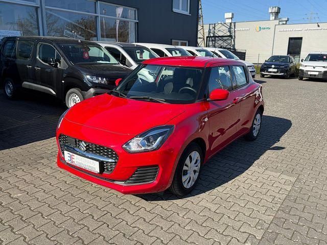 Gebraucht Suzuki Swift Club 82 PS (60 kW) 2023 Rot Kleinwagen