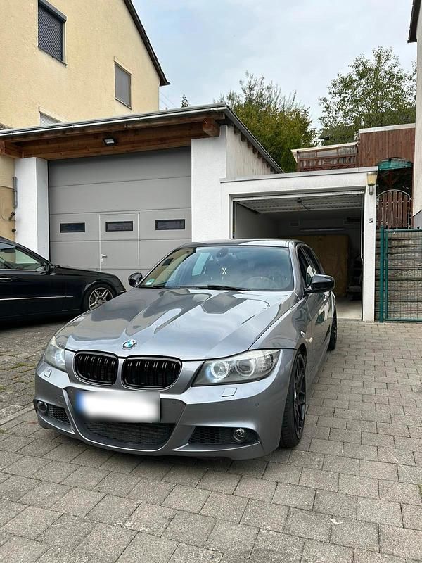 Gebraucht BMW 335 306 PS (225 kW) 2010 Grau Limousine