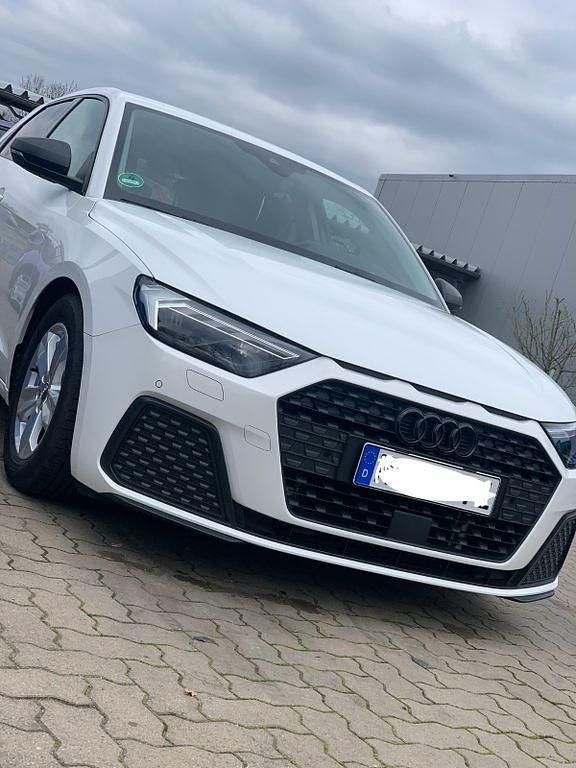 Gebraucht Audi A1 Sportback Ambiente 116 PS (85 kW) 2019 Weiß Kleinwagen