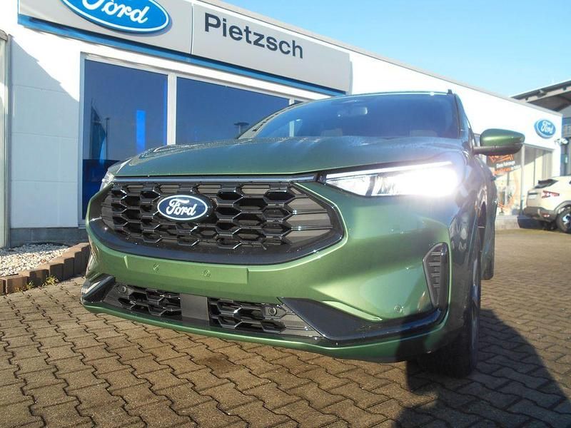 Neu Ford Kuga ST-Line 150 PS (110 kW) 2025 Grün SUV
