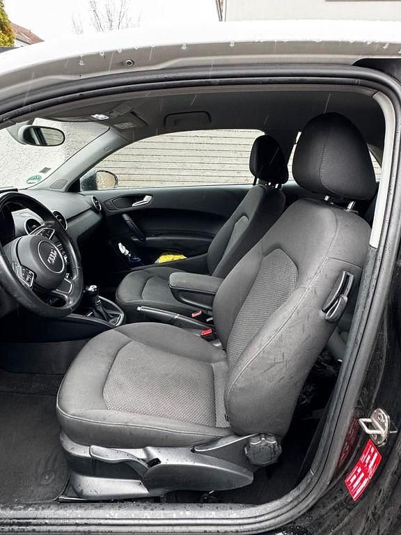 Gebraucht Audi A1 Design 90 PS (66 kW) 2016 Schwarz Kleinwagen