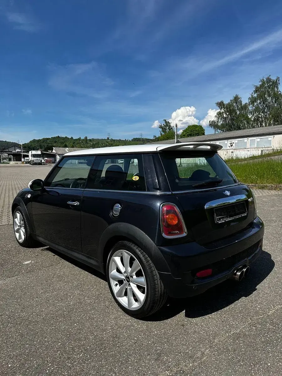 Käytetty Mini Cooper S Coupé 174 HP (127 kW) 2008 Musta Coupe - kaksiovinen