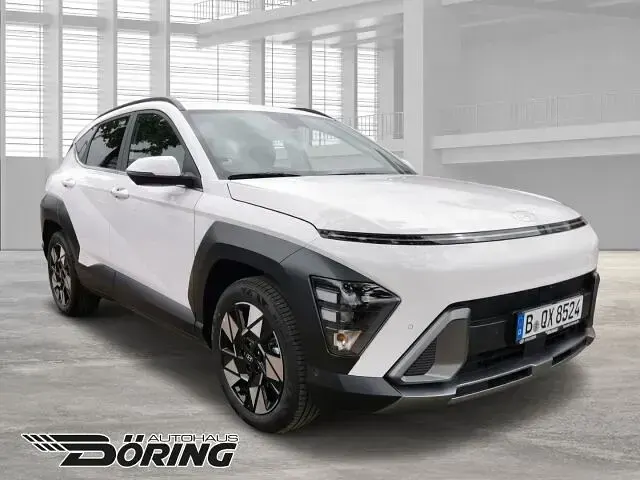 Gebraucht Hyundai Kona Trend 141 PS (103 kW) 2024 Atlas white / sol (weiss) SUV