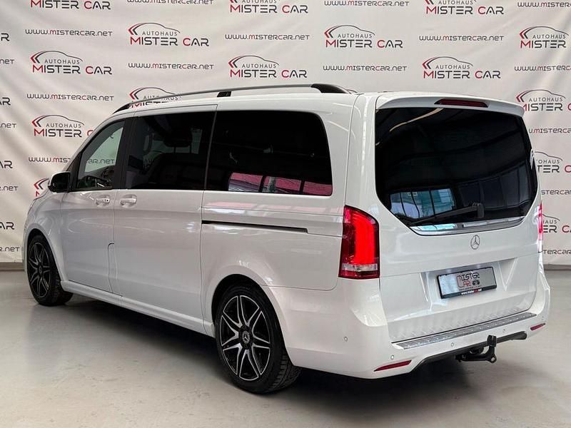 Gebraucht Mercedes V300 AMG line 239 PS (175 kW) 2019 Weiß Van / Kleinbus