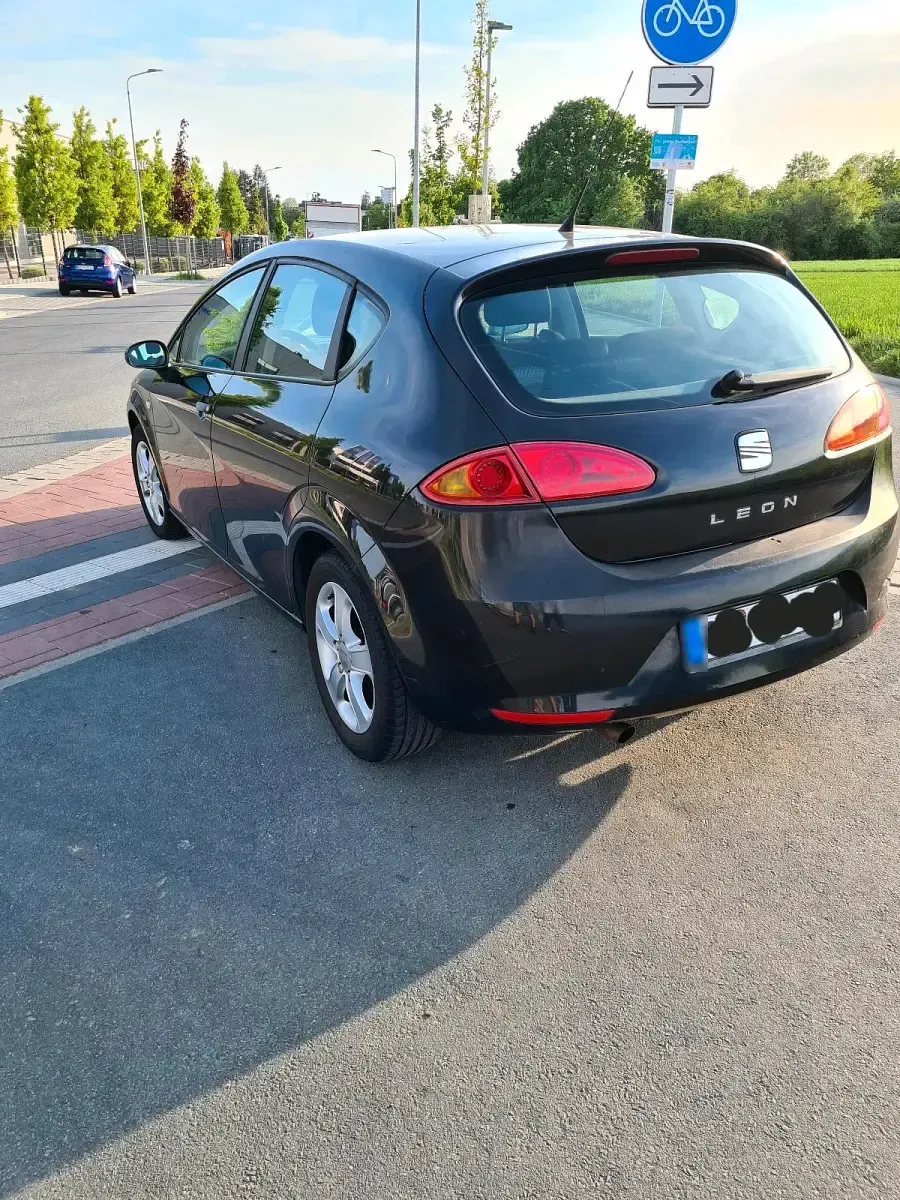 Używany VW Golf V 86 KM (63 kW) 2007 Czarny Hatchback