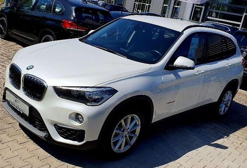 Używany BMW X1 Advantage 150 KM (110 kW) 2017 Biały SUV