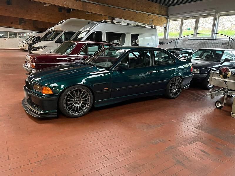 Second-hand BMW 323 1996 Verde Coupe