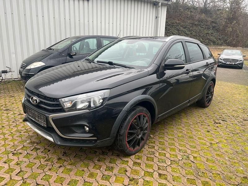 Schwarz Gebraucht 2019 Lada Vesta Kombi | 6.799 € (Fairer Preis) - Bild 1/4