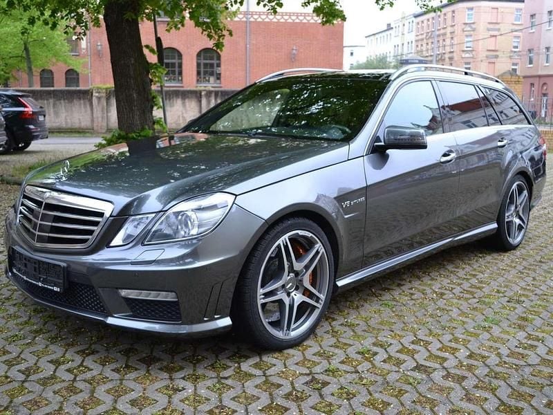 Gebraucht Mercedes E63 AMG AMG 557 PS (409 kW) 2012 Grau metallic Kombi