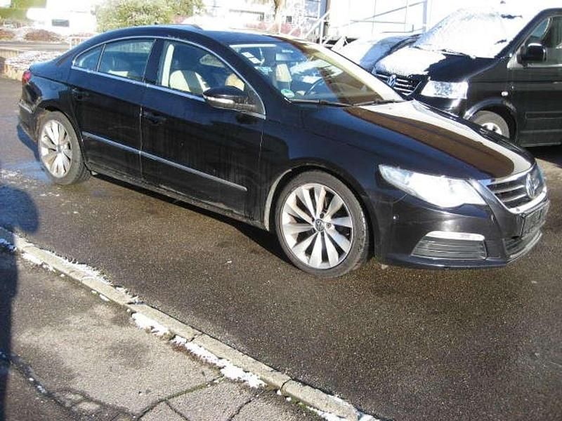 Gebraucht VW Passat 140 PS (102 kW) 2009 Deep black perleffekt Limousine