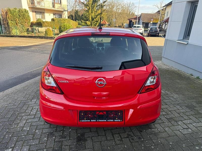 Gebraucht Opel Corsa 101 PS (74 kW) 2011 Magma rot (b) Kleinwagen