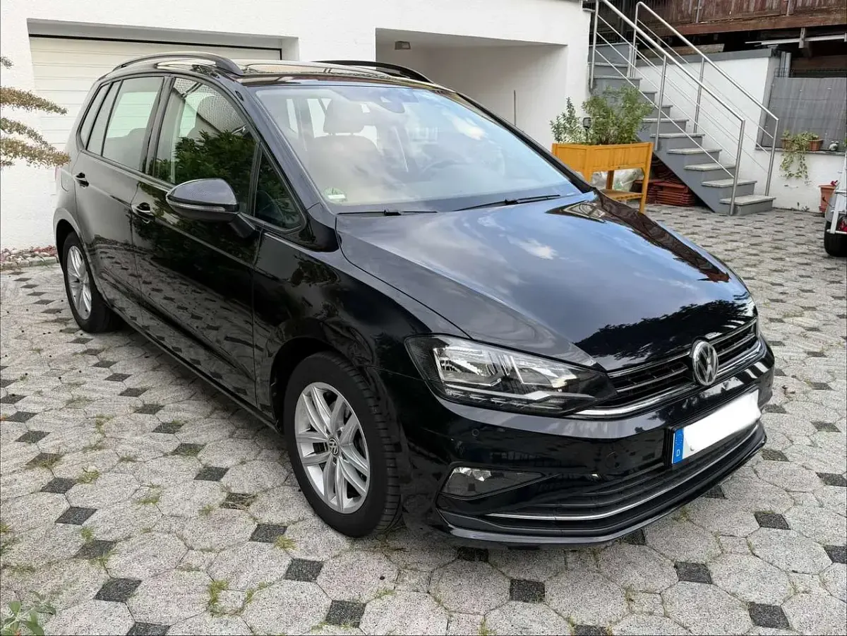 Gebraucht VW Golf VII Comfortline 150 PS (110 kW) 2019 Schwarz Kombi