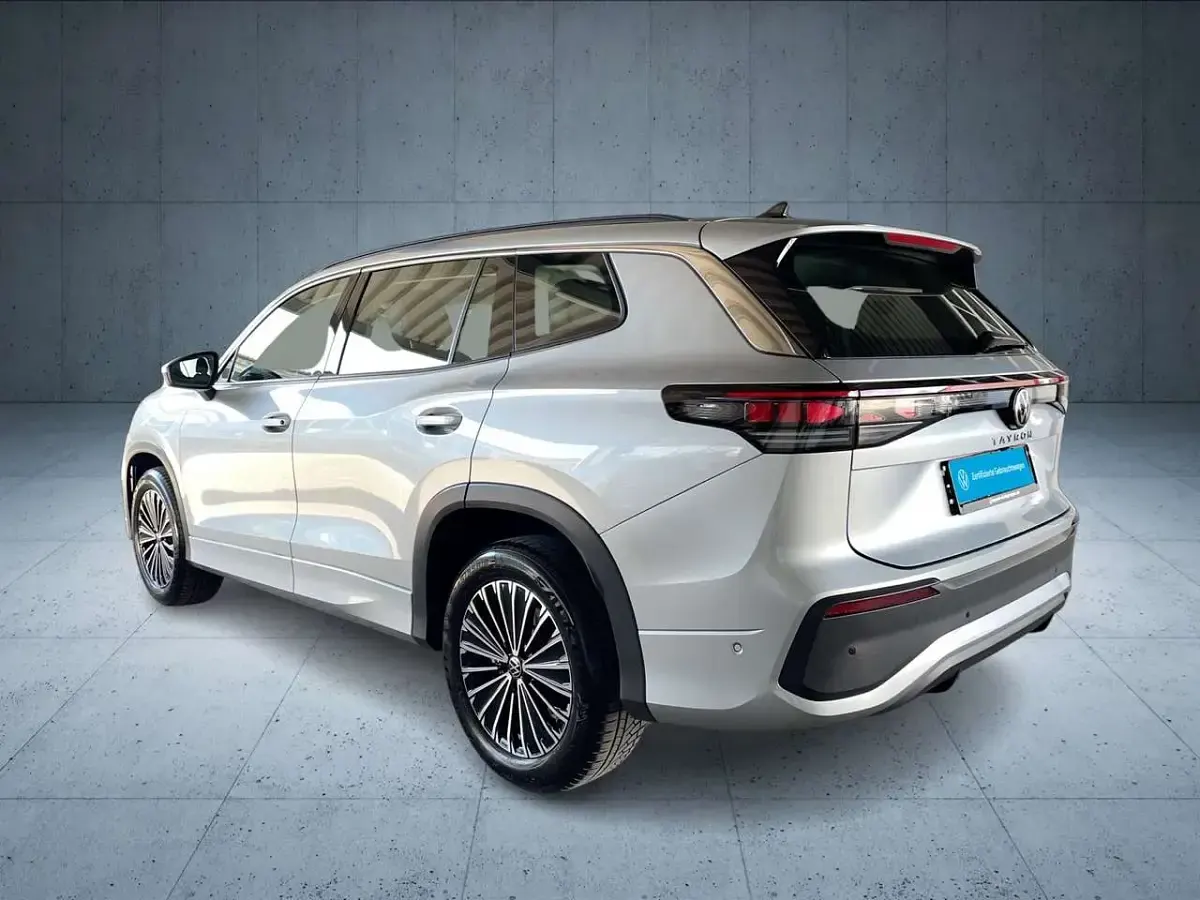Gebraucht VW Tayron Life 193 PS (141 kW) 2025 Oyster silver metallic SUV