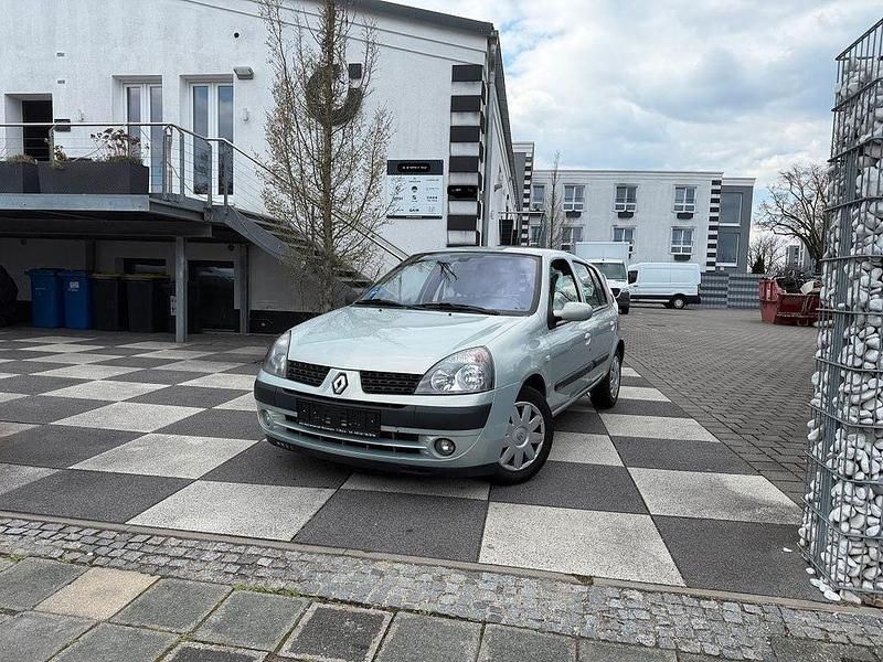 Gebraucht Renault Clio II Dynamique 98 PS (72 kW) 2005 Grau Limousine